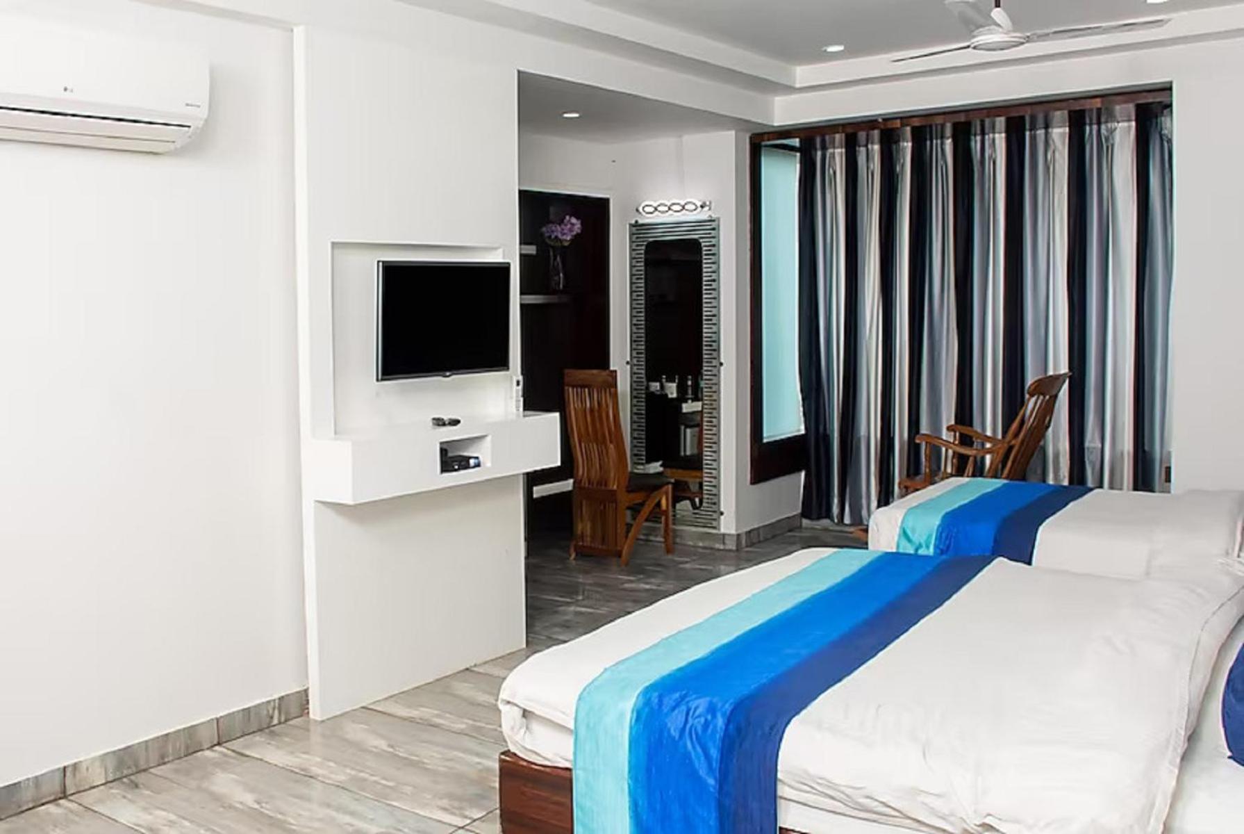 Hotel Sgt Plaza Varanasi Dış mekan fotoğraf